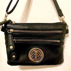 small bag lots of storage